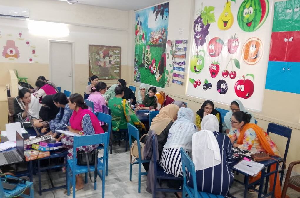 Sharif Education Complex Focuses on Student Success in Today’s Session